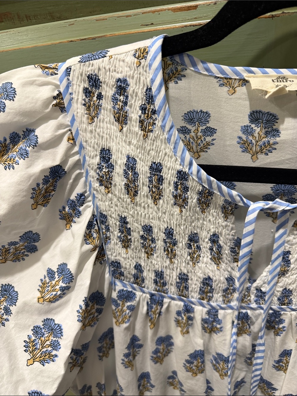 entro White Dress with Blue Floral Print - Picture 3 of 7